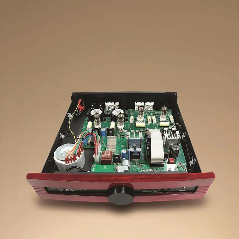 Лампов предусилватеал Synthesis Roma 117DC AudioArte Лампов предусилватеал Synthesis Roma 117DC,Лампов предусилватеал,Synthesis Roma 117DC,предусилватеал,Synthesis,Roma 117DC